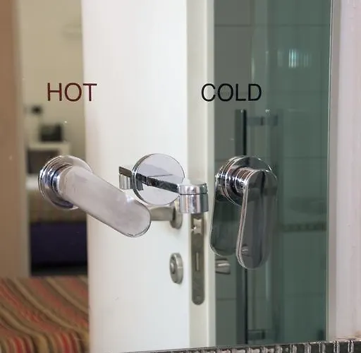 Ξενοδοχείο De 3*